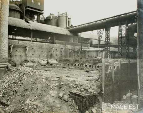 Destructions à l'usine de la Providence (Réhon)